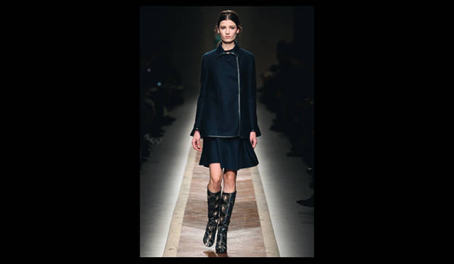 P08 <strong>VALENTINO|ヴァレンティノ</strong>  2011年秋冬コレクション速報