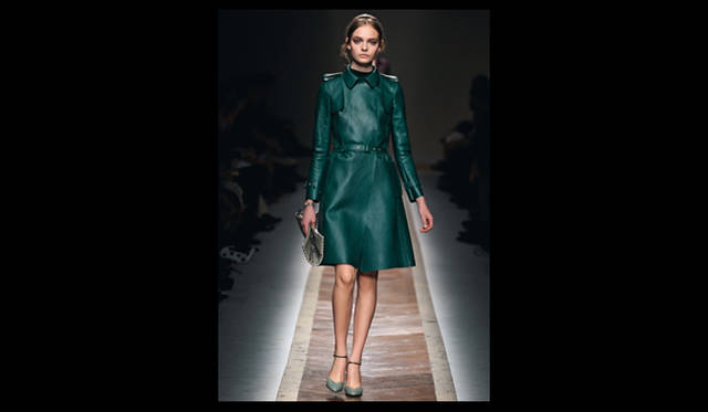 P09 <strong>VALENTINO|ヴァレンティノ</strong>  2011年秋冬コレクション速報