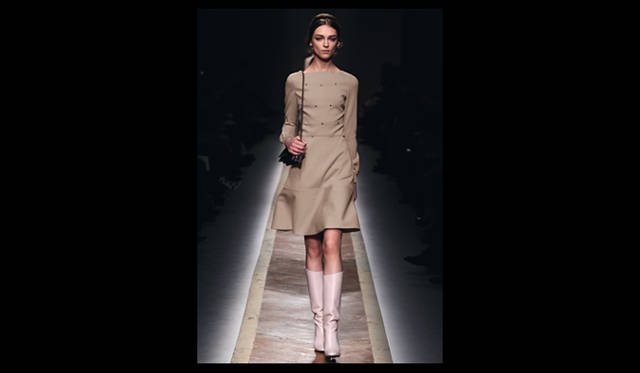 P13 <strong>VALENTINO|ヴァレンティノ</strong>  2011年秋冬コレクション速報