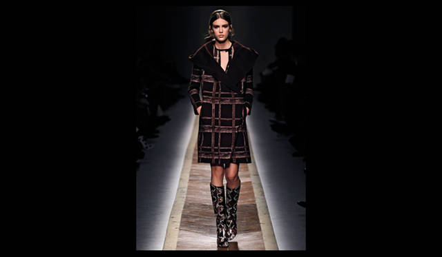 P21 <strong>VALENTINO|ヴァレンティノ</strong>  2011年秋冬コレクション速報