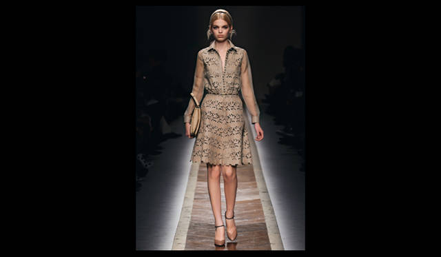 P32 <strong>VALENTINO|ヴァレンティノ</strong>  2011年秋冬コレクション速報
