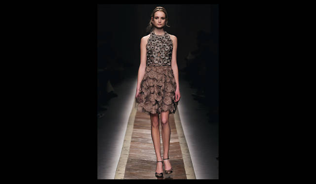 P37 <strong>VALENTINO|ヴァレンティノ</strong>  2011年秋冬コレクション速報