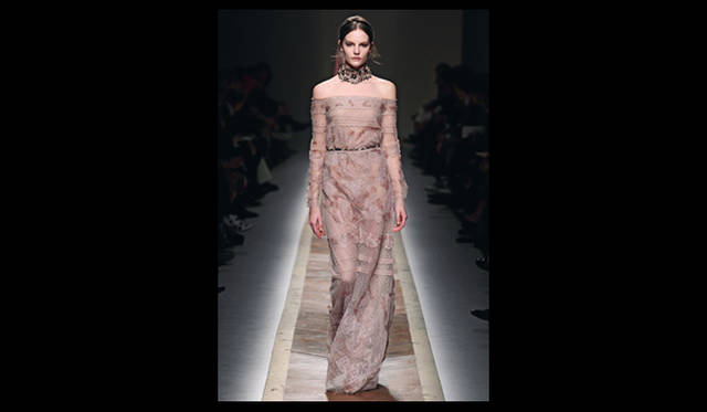 P42 <strong>VALENTINO|ヴァレンティノ</strong>  2011年秋冬コレクション速報