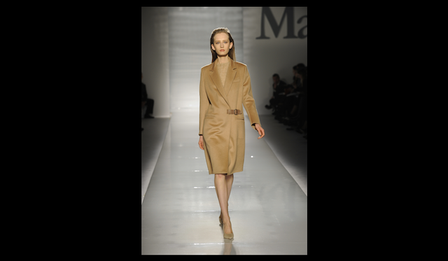 <strong>MaxMara｜マックスマーラ</strong> 2011年秋冬コレクション速報　