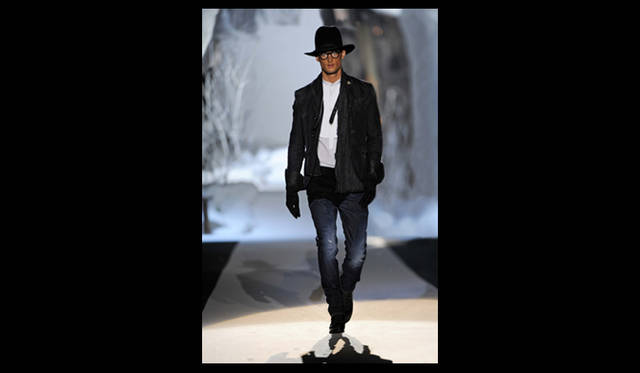 <strong>Dsquared<sup>2</sup>｜ディースクエアード</strong>