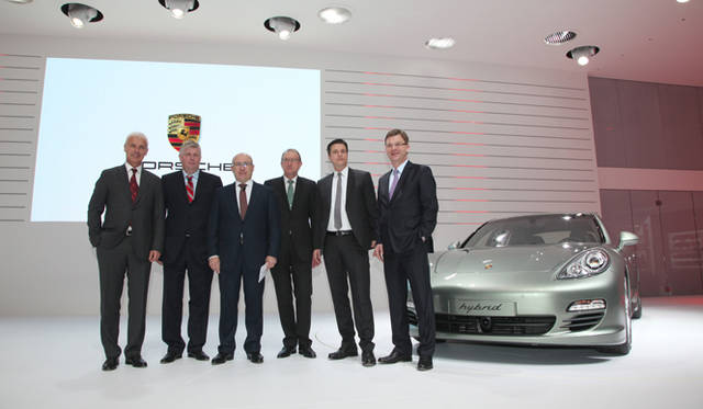 <strong>PORSCHE｜ポルシェ</strong>