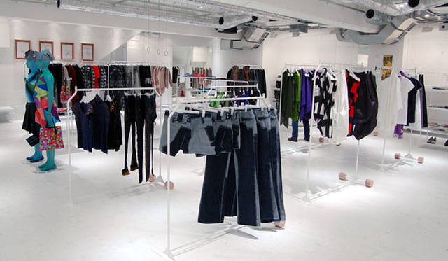 <strong>ISSEY MIYAKE｜イッセイ ミヤケ</strong>　『ELTTOB TEP ISSEY MIYAKE / GINZA』