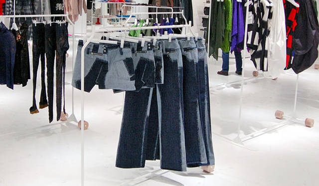 <strong>ISSEY MIYAKE｜イッセイ ミヤケ</strong>　『ELTTOB TEP ISSEY MIYAKE / GINZA』