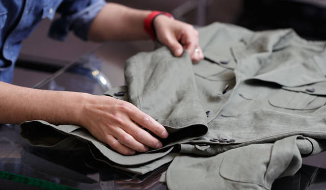 <strong>ESTNATION｜エストネーション</strong>　Trussardi 1911 ジャケット15万2250円（エストネーション）