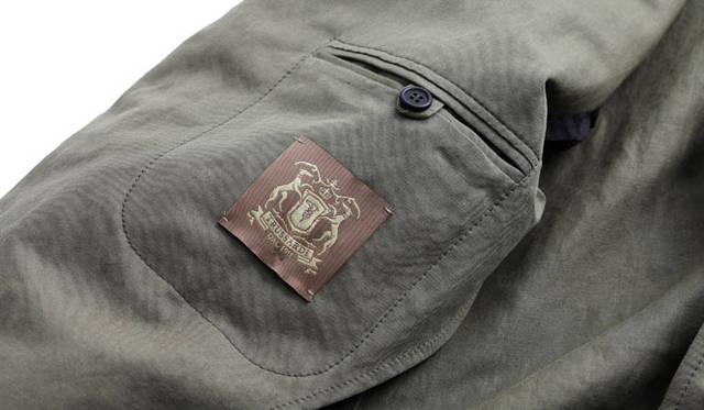 <strong>ESTNATION｜エストネーション</strong>　Trussardi 1911 ジャケット15万2250円（エストネーション）