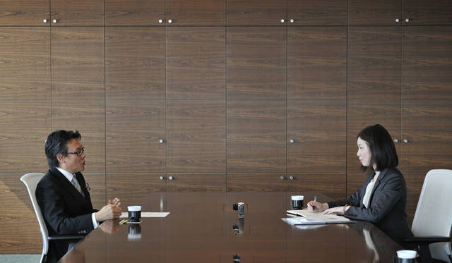 <strong>Chloé｜クロエ</strong>　Chloé × AAF スペシャルインタビュー　5-Color Charityのアートな社会活動