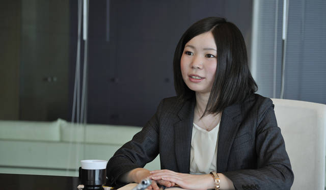 <strong>Chloé｜クロエ</strong>　Chloé × AAF スペシャルインタビュー　5-Color Charityのアートな社会活動