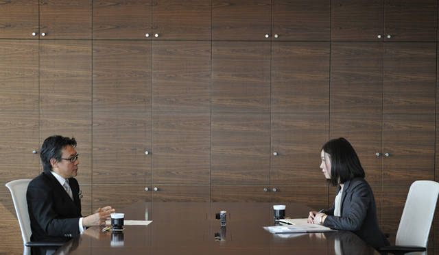 <strong>Chloé｜クロエ</strong>　Chloé × AAF スペシャルインタビュー　5-Color Charityのアートな社会活動