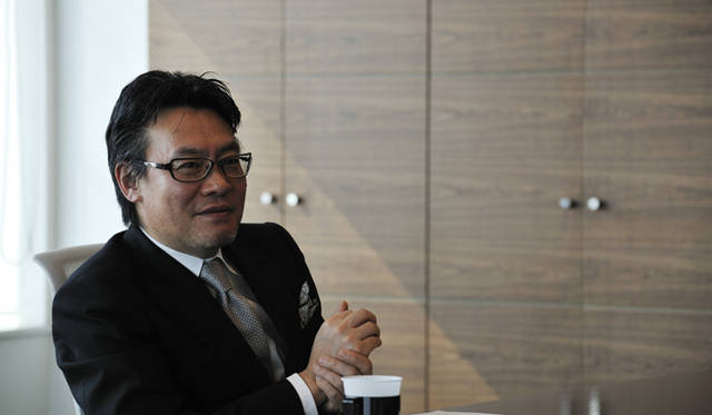 <strong>Chloé｜クロエ</strong>　Chloé × AAF スペシャルインタビュー　5-Color Charityのアートな社会活動