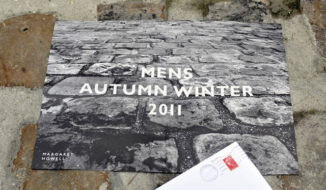 <strong> MARGARET HOWELL｜マーガレット・ハウエル</strong>　MARGARET HOWELL MENS AUTUMN WINTER 2011-12 at MARGARET HOWELL PARIS SHOP　インビテーションはショップの前の石畳を舗装する前の写真を使用。