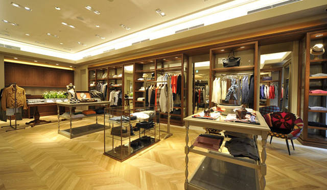 <strong>TOMORROWLAND｜トゥモローランド</strong>　『トゥモローランド 銀座店』　2階 メンズフロア