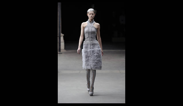 <strong>ALEXANDER McQUEEN｜アレキサンダー・マックイーン</strong> 2011年秋冬コレクション速報