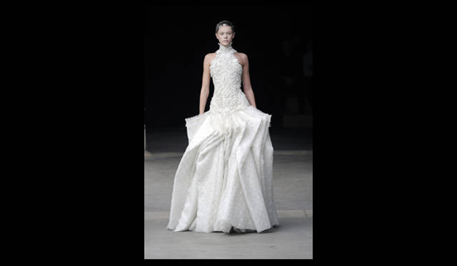 <strong>ALEXANDER McQUEEN｜アレキサンダー・マックイーン</strong> 2011年秋冬コレクション速報