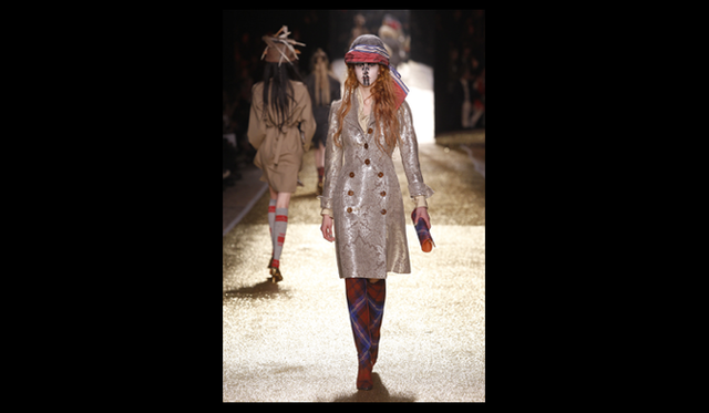 <strong>VIVIENNE WESTWOOD GOLD LABEL｜ヴィヴィアン・ウエストウッド・ゴールドレーベル</strong> 2011年秋冬コレクション速報