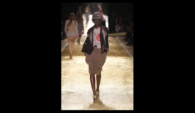 <strong>VIVIENNE WESTWOOD GOLD LABEL｜ヴィヴィアン・ウエストウッド・ゴールドレーベル</strong> 2011年秋冬コレクション速報