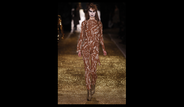 <strong>VIVIENNE WESTWOOD GOLD LABEL｜ヴィヴィアン・ウエストウッド・ゴールドレーベル</strong> 2011年秋冬コレクション速報