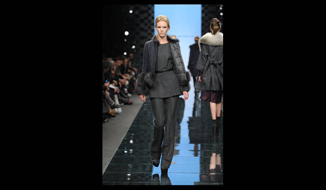 <strong>ERMANNO SCERVIVO｜エルマンノ シェルヴィーノ</strong> 2011年秋冬コレクション速報