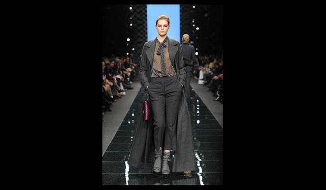 <strong>ERMANNO SCERVIVO｜エルマンノ シェルヴィーノ</strong> 2011年秋冬コレクション速報