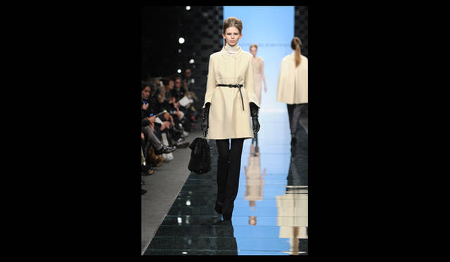 <strong>ERMANNO SCERVIVO｜エルマンノ シェルヴィーノ</strong> 2011年秋冬コレクション速報