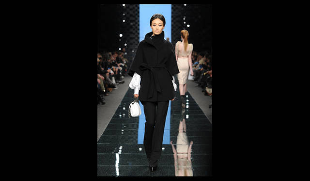 <strong>ERMANNO SCERVIVO｜エルマンノ シェルヴィーノ</strong> 2011年秋冬コレクション速報