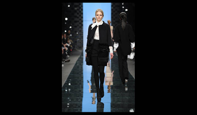 <strong>ERMANNO SCERVIVO｜エルマンノ シェルヴィーノ</strong> 2011年秋冬コレクション速報