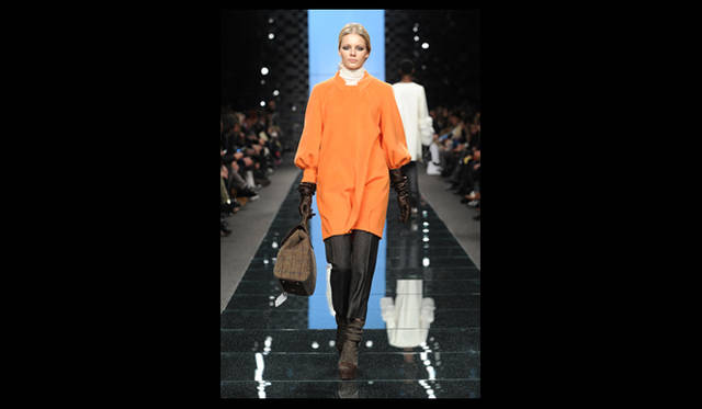 <strong>ERMANNO SCERVIVO｜エルマンノ シェルヴィーノ</strong> 2011年秋冬コレクション速報