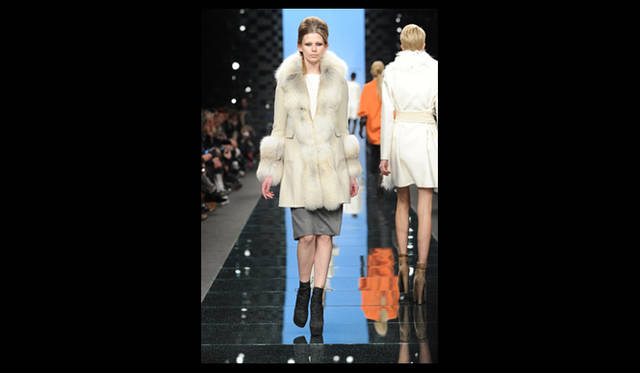 <strong>ERMANNO SCERVIVO｜エルマンノ シェルヴィーノ</strong> 2011年秋冬コレクション速報