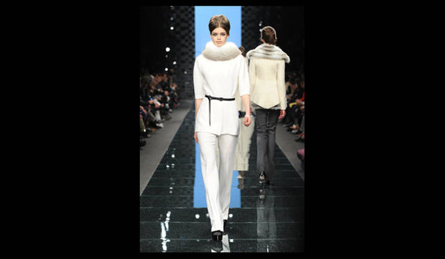 <strong>ERMANNO SCERVIVO｜エルマンノ シェルヴィーノ</strong> 2011年秋冬コレクション速報