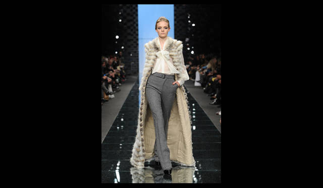 <strong>ERMANNO SCERVIVO｜エルマンノ シェルヴィーノ</strong> 2011年秋冬コレクション速報