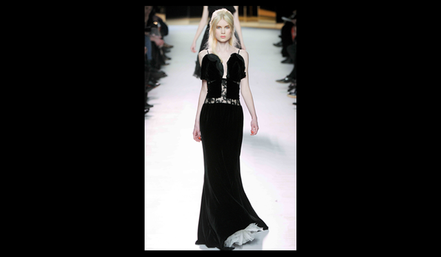 <strong>NINA RICCI｜ニナ リッチ</strong> 2011年秋冬コレクション速報