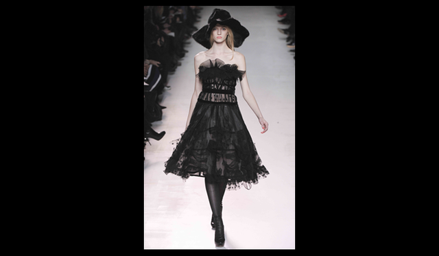 <strong>NINA RICCI｜ニナ リッチ</strong> 2011年秋冬コレクション速報