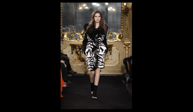 <strong>Les Copains｜レ・コパン</strong> 2011年秋冬コレクション速報