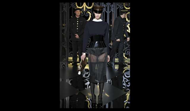 <strong>LOUIS VUITTON｜ルイ・ヴィトン</strong> 2011年秋冬コレクション速報 ©Louis Vuitton/Chris Moore
