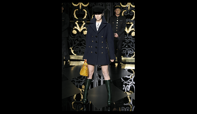 <strong>LOUIS VUITTON｜ルイ・ヴィトン</strong> 2011年秋冬コレクション速報 ©Louis Vuitton/Chris Moore