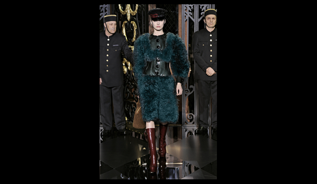 <strong>LOUIS VUITTON｜ルイ・ヴィトン</strong> 2011年秋冬コレクション速報 ©Louis Vuitton/Chris Moore
