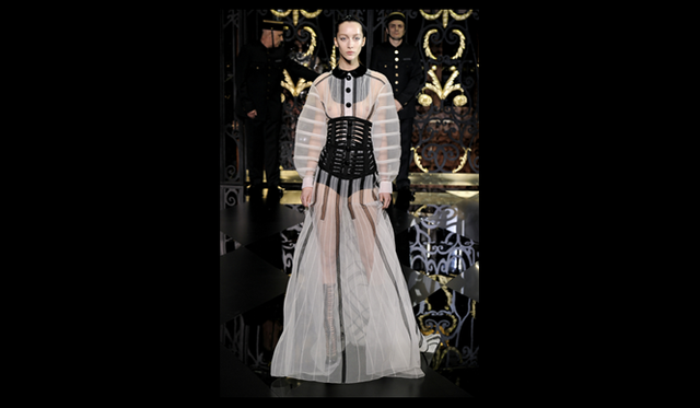 <strong>LOUIS VUITTON｜ルイ・ヴィトン</strong> 2011年秋冬コレクション速報 ©Louis Vuitton/Chris Moore
