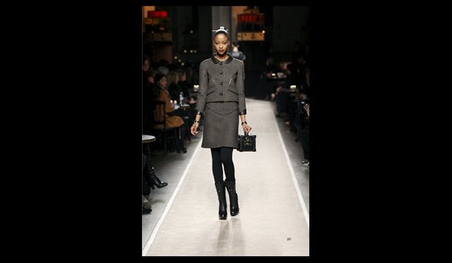 <strong>LOEWE｜ロエベ</strong> 2011年秋冬コレクション速報