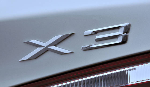 <strong>BMW X3｜ビー・エム・ダブリュー X3</strong>