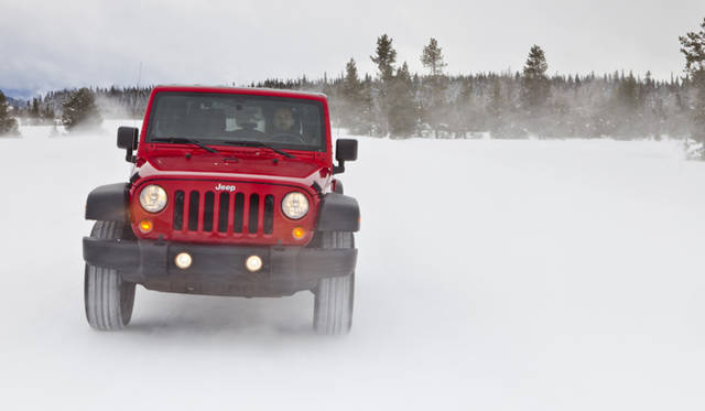 <strong>JEEP WRANGLER UNLIMITED SAHARA｜ジープ ラングラー アンリミテッド サハラ</strong>