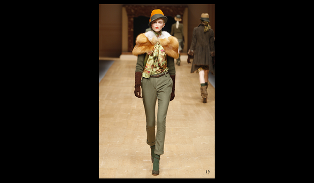 <strong>Blugirl｜ブルーガール</strong> 2011年秋冬コレクション速報