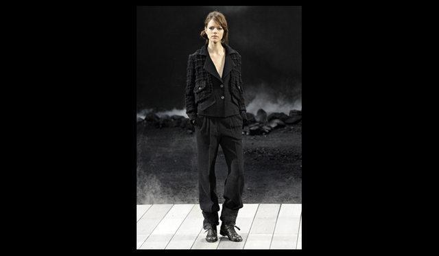 <strong>CHANEL｜シャネル</strong> 2011年秋冬コレクション速報 ©CHANEL