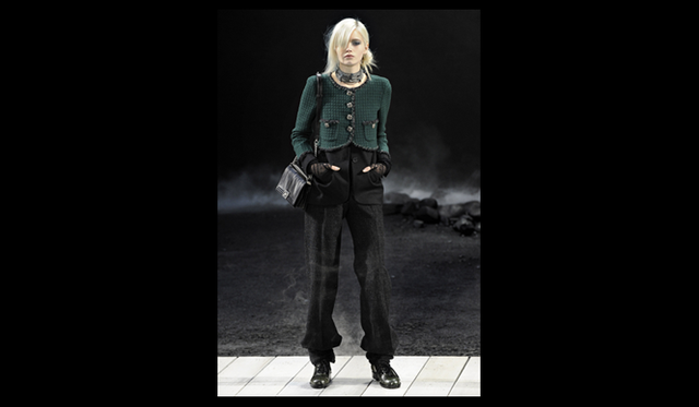 <strong>CHANEL｜シャネル</strong> 2011年秋冬コレクション速報 ©CHANEL