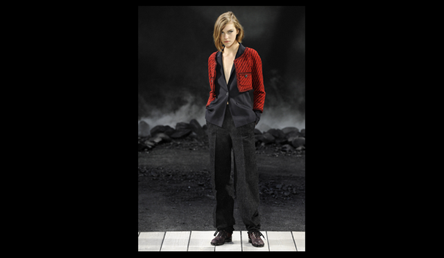 <strong>CHANEL｜シャネル</strong> 2011年秋冬コレクション速報 ©CHANEL