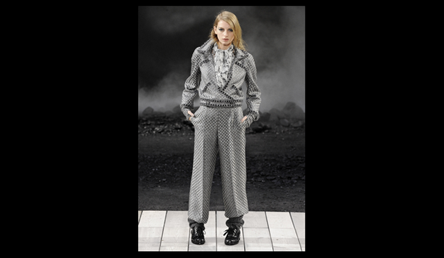 <strong>CHANEL｜シャネル</strong> 2011年秋冬コレクション速報 ©CHANEL