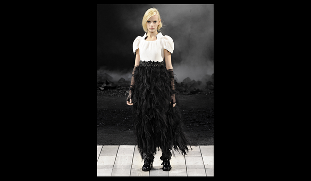 <strong>CHANEL｜シャネル</strong> 2011年秋冬コレクション速報 ©CHANEL
